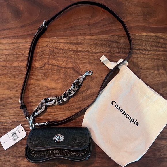 🎄COACH Coachtopia Mini Wavy Black and Silver Leather Hand Bag - Picture 2 of 9
